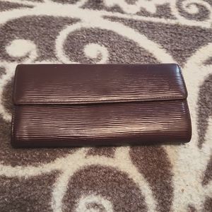 Louis Vuitton Purple Epi wallet